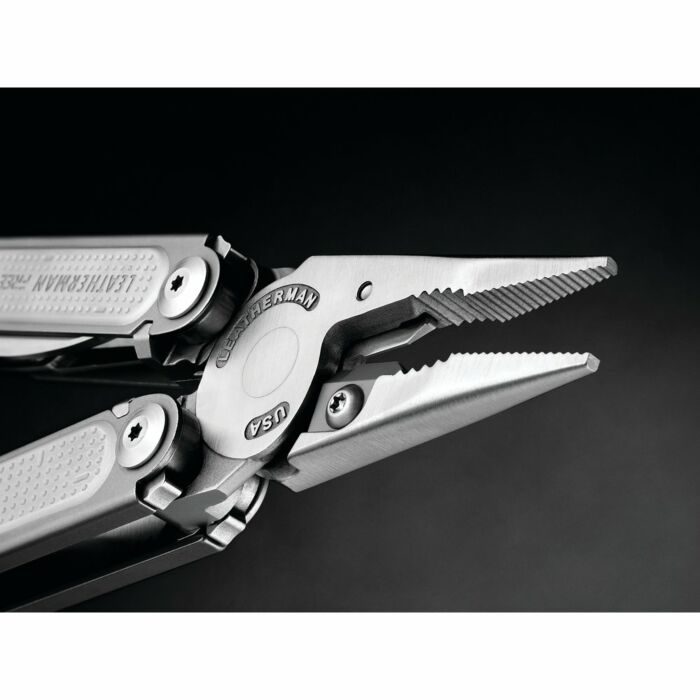 Leatherman FREE P4 Multitool