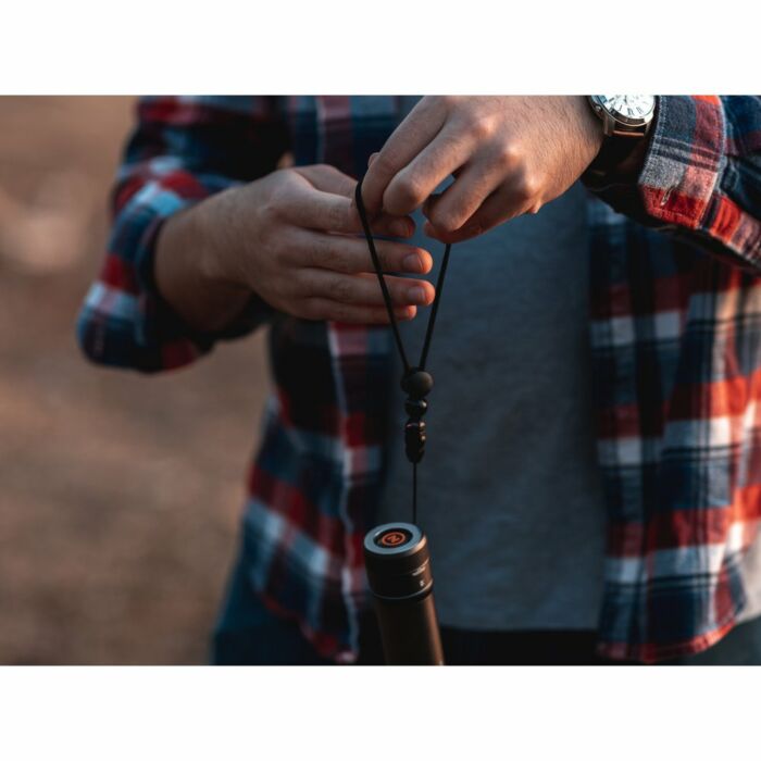 Nebo Zaklamp Newton 750 lumen Magnetisch