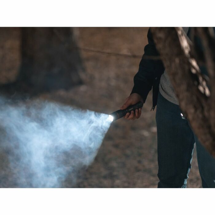 Nebo Zaklamp Davinci 1500 lumen Oplaadbaar Magnetisch